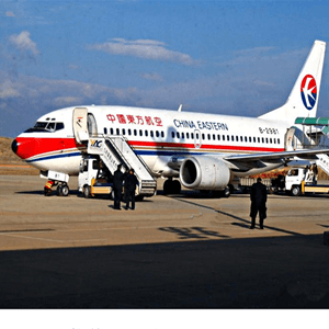 湘西边城航空运输航空快运业稳步发展的原因是什么？